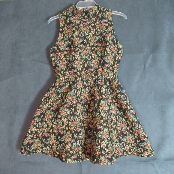 Double Zero Dress Womens Small Black Floral Tapestry Posh Fit & Flare Flirty - Picture 1 of 10
